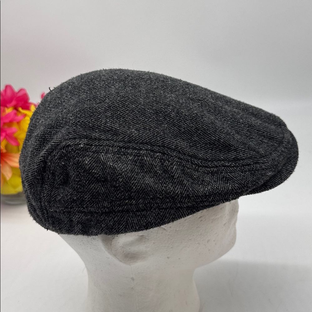 Classic Gray Herringbone Flat Cap Small Medium HT9261G